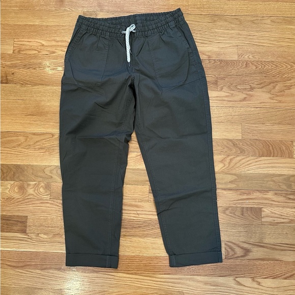 NWOT Vuori Ripstop Pants in Dark Oregano. Size Medium. Lightweight - Picture 2 of 10